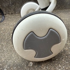 三輪車　手押し付き
の画像