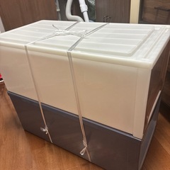 衣装　収納ケース　２個の画像