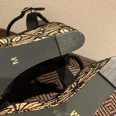 ウエッジソール【黒サンダル】の画像