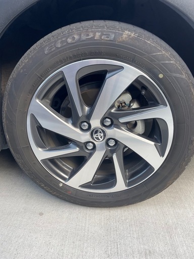 トヨタ　アクアクロスオーバー　純正ホイール　4本セット　185/60r16  