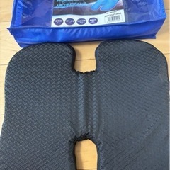 ゲルクッション　美品の画像