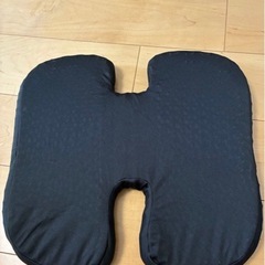 ゲルクッション　美品の画像