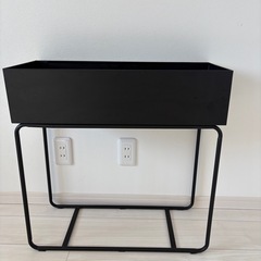 アイアン　プランターの画像