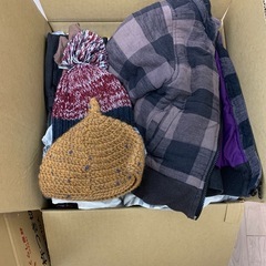 女の子　服　100から120 ダンボールいっぱいの画像