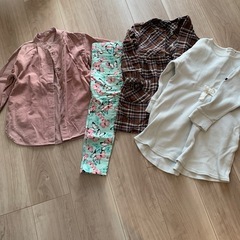 女の子　服　100から120 ダンボールいっぱいの画像