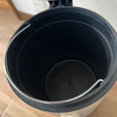 ゴミ箱の画像