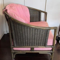 ピンク一人掛けソファの画像