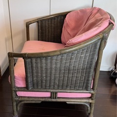 ピンク一人掛けソファの画像