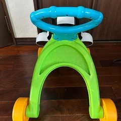 カタカタ　赤ちゃんのおもちゃ　うしの手押し車の画像