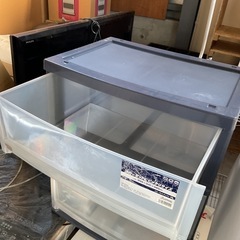 収納ケース　青　三段　中古の画像