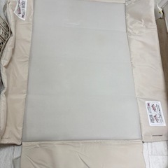 アップリカApricaココネルエアーベビーベッド　ミルク色の画像