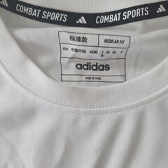 新品アディダスTシャツの画像
