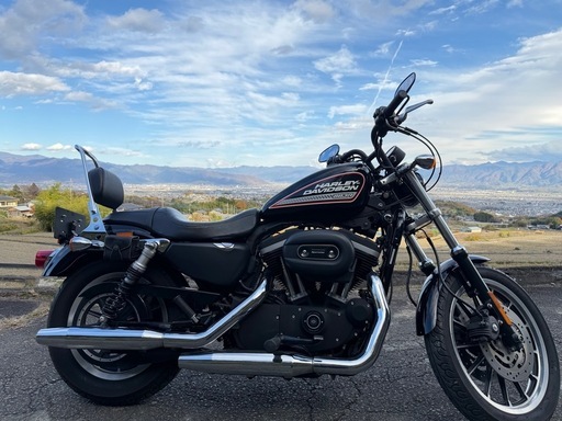 ハーレー　XL883R   車検2年(27年11月まで) バッテリー新品　低走行