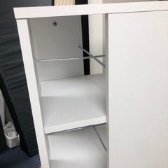 ニトリ壁付けできる回転式コミックラック6段の画像