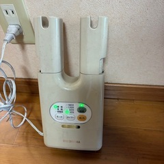 【アイリスオーヤマ】靴乾燥機 脱臭靴乾燥機 カラリエ 乾燥機 SDO-C1-Cの画像