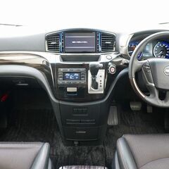 👌自社ローン🤗7人乗りミニバン！高級感満載の人気エルグランドの入庫！の画像