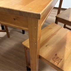 IKEA ヨックモック（現ヘーゲルネス）テーブル+イス4脚セットの画像