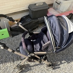 アップリカ　ソラリアSORARIA 　ベビーカー　タッジオネイビーの画像