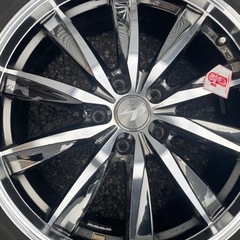 レオニス　タイヤホイール　18インチの画像