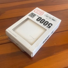 新品未開封　モバイルバッテリーの画像