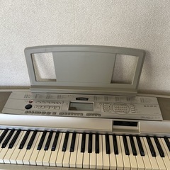 YAMAHA 電子キーボードの画像
