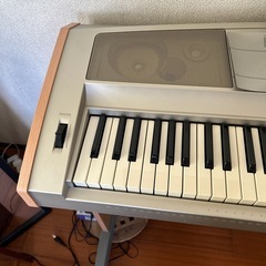 YAMAHA 電子キーボードの画像