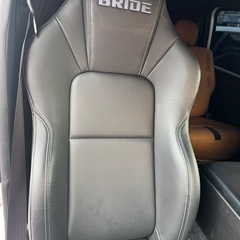 11月22日まで
掲載 　 ハイエース　レール付きBRIDE/ブリッド セミバケットシート STREAMS CRUZ タフレザー　ハイエース運転席シートレール付き の画像