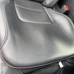 11月22日まで
掲載 　 ハイエース　レール付きBRIDE/ブリッド セミバケットシート STREAMS CRUZ タフレザー　ハイエース運転席シートレール付き の画像