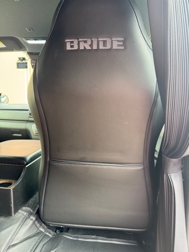 11月22日まで
掲載 　 ハイエース　レール付きBRIDE/ブリッド セミバケットシート STREAMS CRUZ タフレザー　ハイエース運転席シートレール付き