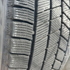 スタッドレスタイヤ205/65R15ブリザック の画像