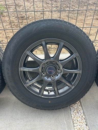 スタッドレスタイヤ205/65R15ブリザック