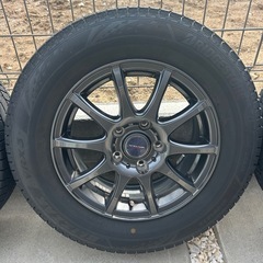 スタッドレスタイヤ205/65R15ブリザック の画像