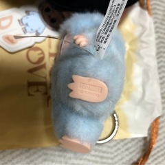 ラブブ イニシャル ぬいぐるみ ペンダント Dの画像