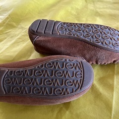 ブラウン スエード モカシン　(emu) の画像