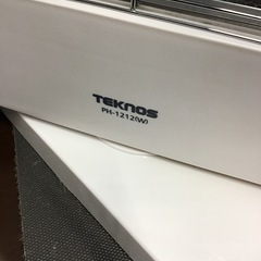 TEKNOS     ハロゲンヒーター　2022年製　首振り付き　1200w   中古品の画像