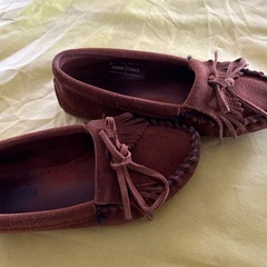 MINNETONKA ブラウン モカシンの画像