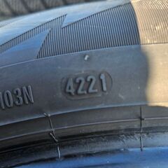 245.50R19のタイヤセットが販売されています。の画像