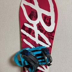 スノーボード板、ヴィンディング、ケースの画像