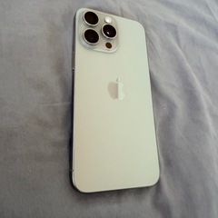 iPhone15pro max 512gb   ほぼ新品の画像