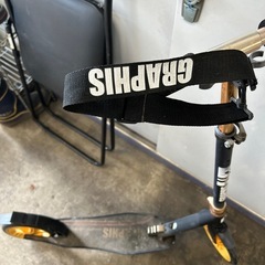 グラフィス　キックボードの画像