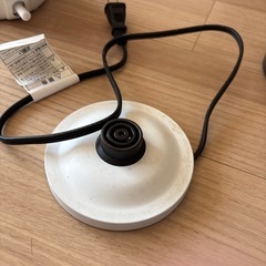 電気ポットと魔法瓶の画像