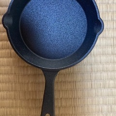 おしゃれで便利なスキレットです。新品です。の画像
