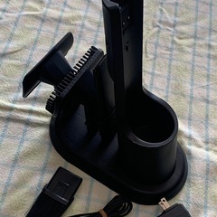 美原店 インビクタス ワン 軽量 コードレス 掃除機 INV-101 2024年製 ゴールドベージュ　ハンディクリーナー の画像