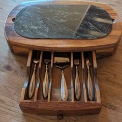 アンティークなチーズカッティングセットの画像