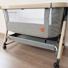 ベビーベッドの画像