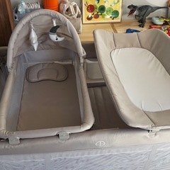 ベビーベッド
の画像