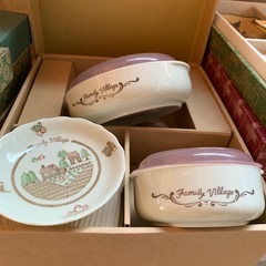 昔のうちわ、マグカップ、コップ、お皿の画像