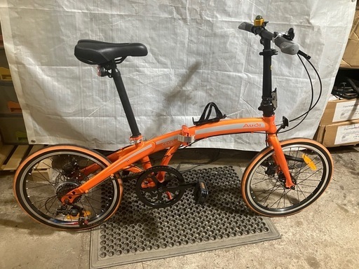 美品！最終値下げ！【アウディ 軽量アルミ折りたたみ自転車 20インチ/7段変速 ディスクブレーキ】すぐお乗り頂けます！一部地域送料無料！防犯登録別途600円（必須）