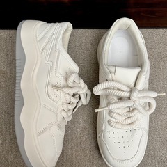 新品　スニーカー　サイズ　25cmの画像