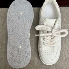 新品　スニーカー　サイズ　25cmの画像